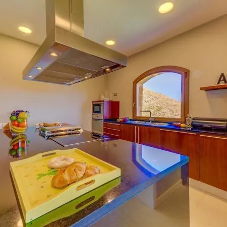 Villa Lux By Sealand Puerto Pollensa